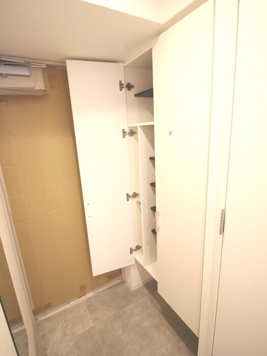 物件内観写真17　(靴箱)