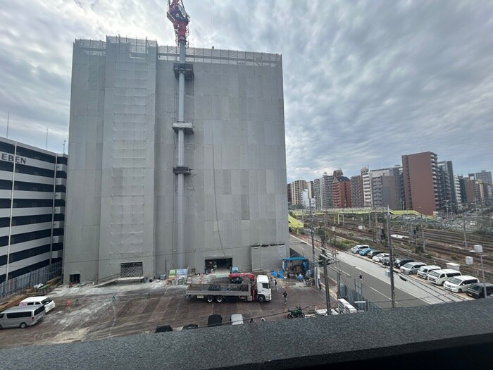 物件内観写真22　(室内からの展望)