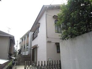 小阪三条南町貸家外観写真