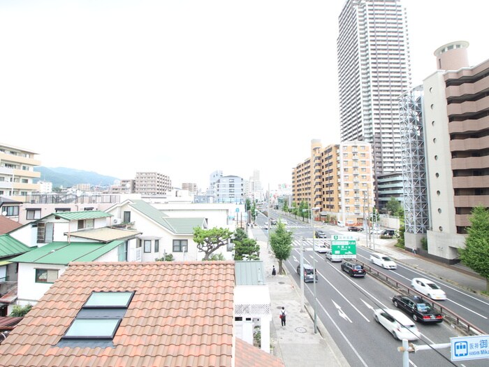 物件内観写真21　(室内からの展望)