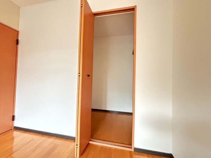 物件内観写真4　(居室)