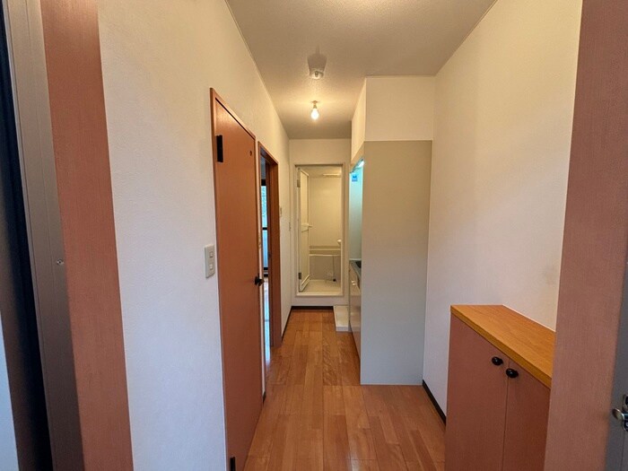 物件内観写真6　(廊下)