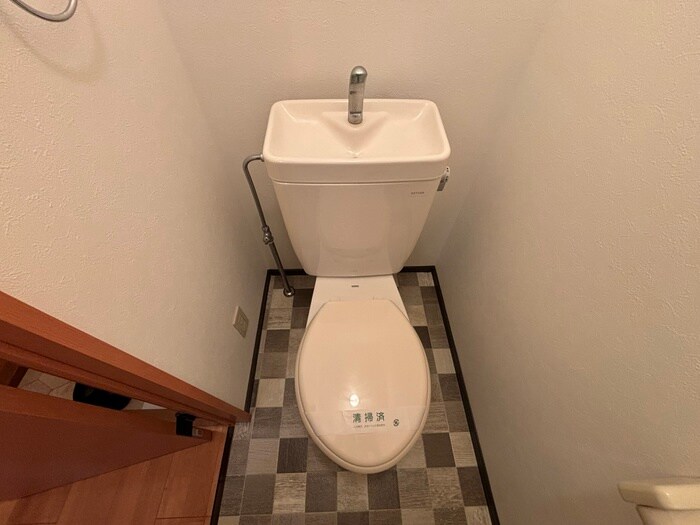 物件内観写真11　(トイレ)