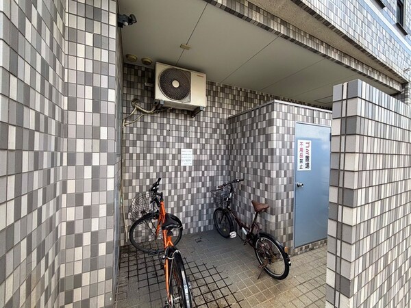 駐輪場