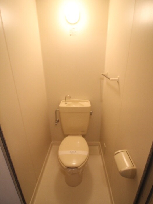 物件内観写真9　(トイレ)