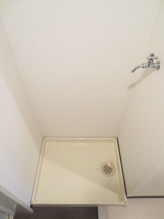 物件内観写真12　(洗濯機置場)