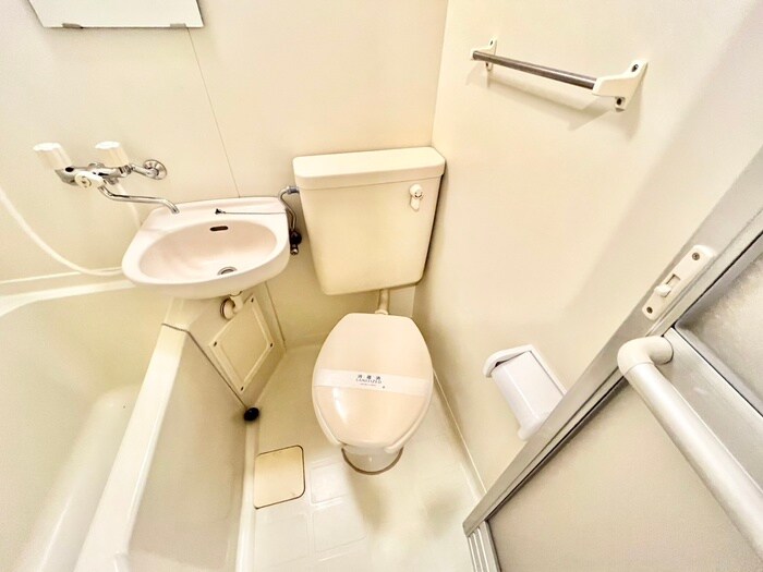 物件内観写真12　(トイレ)