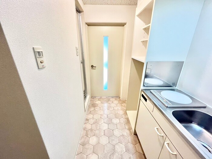 物件内観写真16　(廊下)