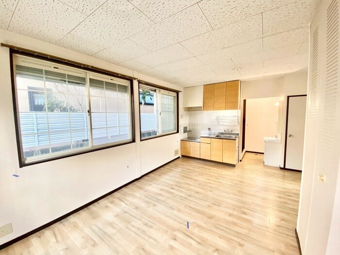 物件内観写真4　(居室)