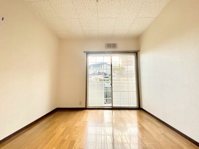 物件内観写真6　(居室)