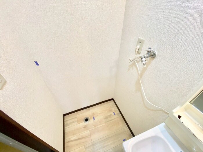 物件内観写真17　(洗濯機置場)