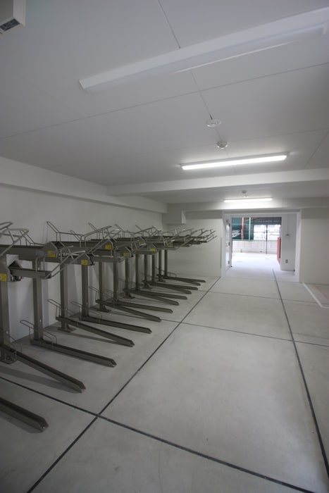 物件外観写真2　(駐輪場)