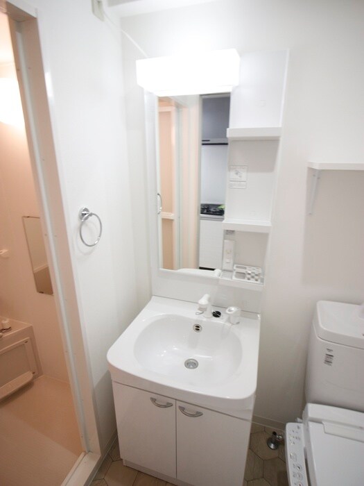 物件内観写真12　(洗面)