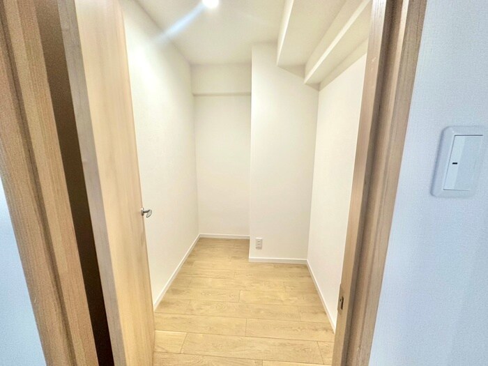 物件内観写真11　(収納)