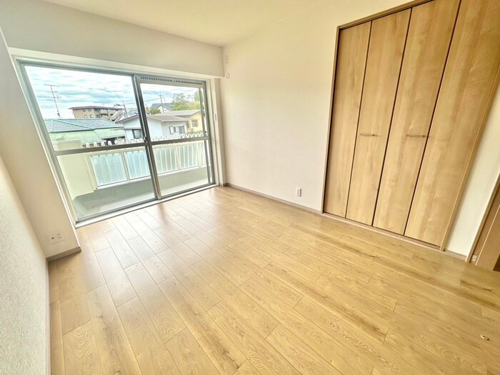 物件内観写真21　(居室)