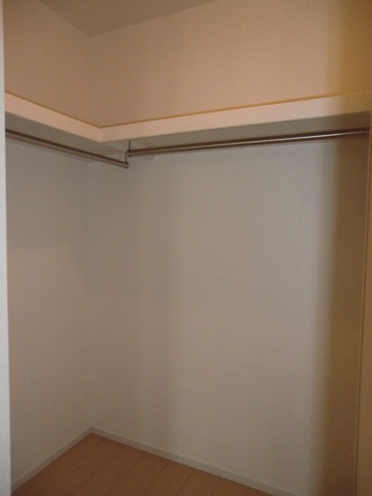 物件内観写真13　(収納)