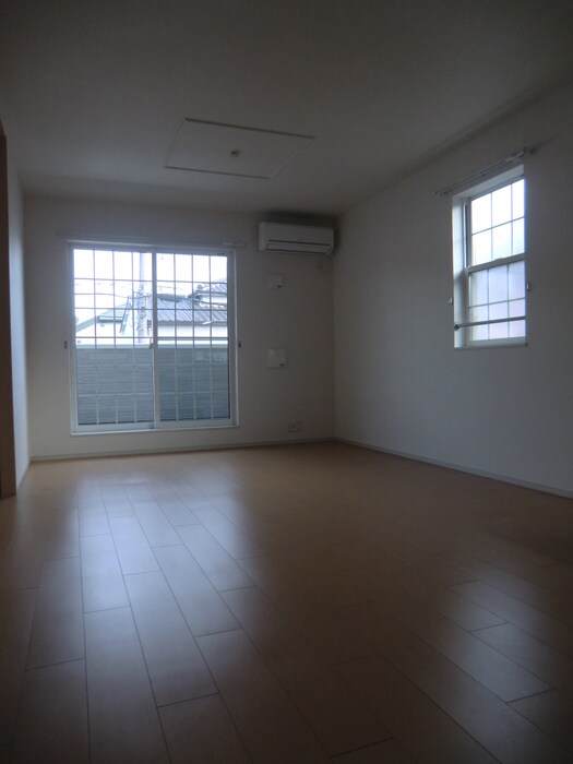 物件内観写真15　(居室)