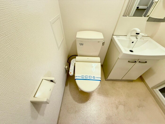 物件内観写真13　(トイレ)