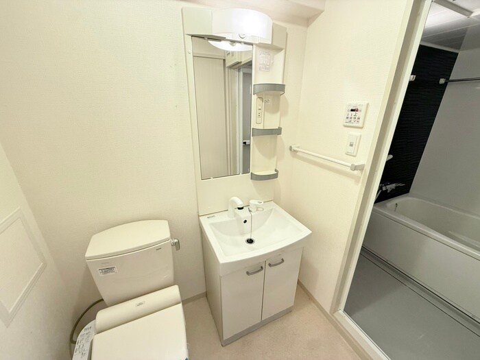 物件内観写真16　(洗面)