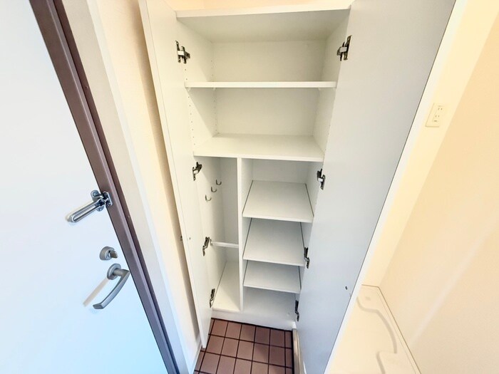 物件内観写真17　(靴箱)