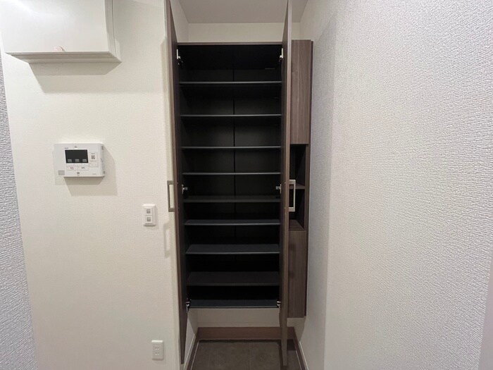 物件内観写真14　(靴箱)