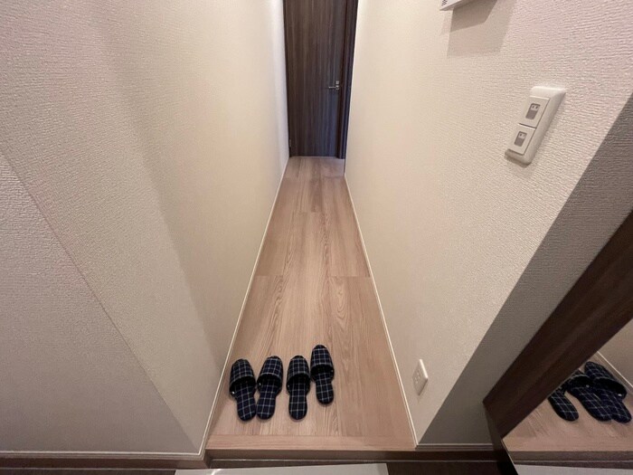 物件内観写真21　(廊下)