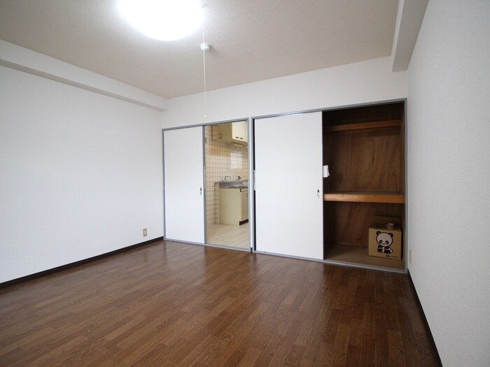 物件内観写真14　(居室)