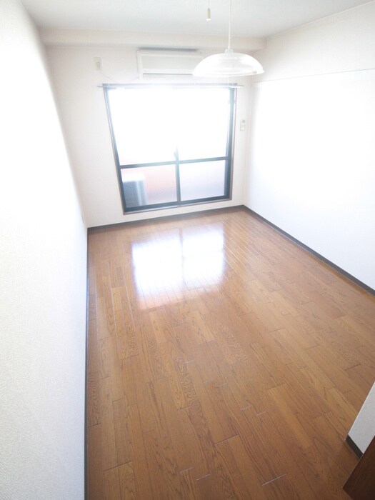 物件内観写真13　(居室)