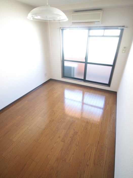 物件内観写真14　(居室)