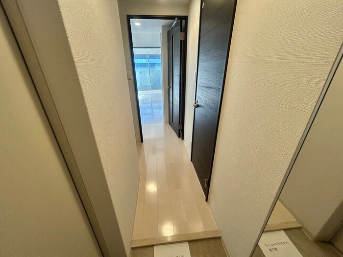 物件内観写真9　(廊下)