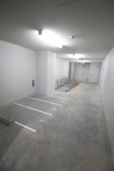 物件外観写真3　(駐輪場)