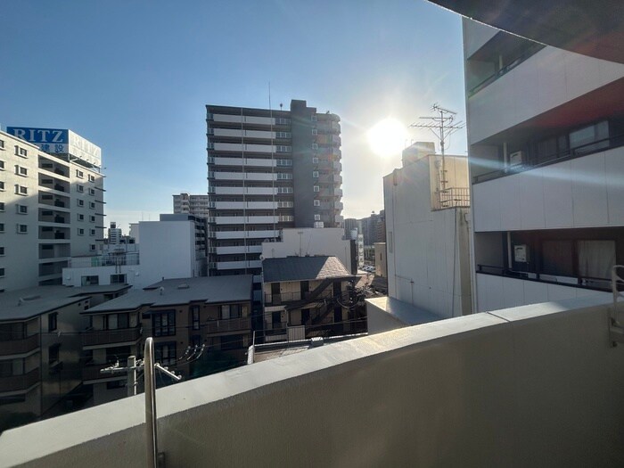 物件内観写真22　(室内からの展望)