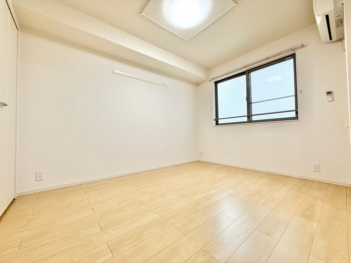 物件内観写真11　(居室)