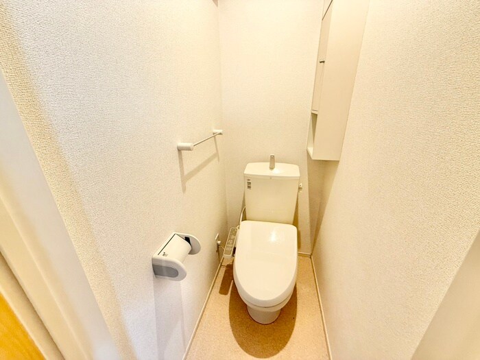 物件内観写真14　(トイレ)