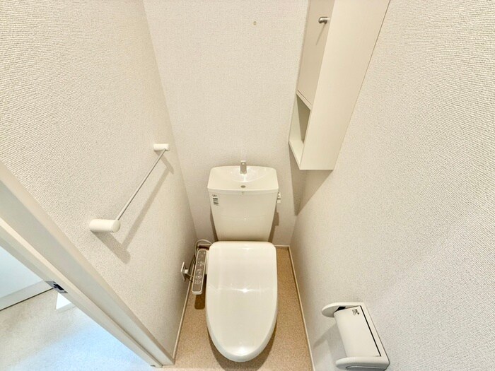 物件内観写真15　(トイレ)