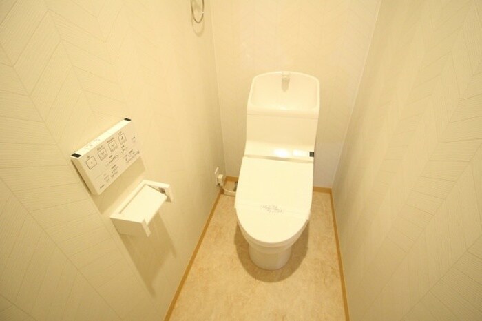 物件内観写真12　(トイレ)