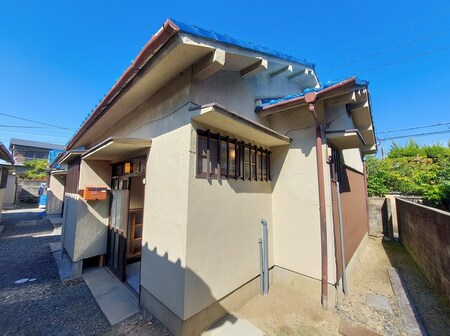 大冠町1丁目貸家外観写真