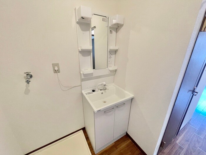 物件内観写真11　(洗面)