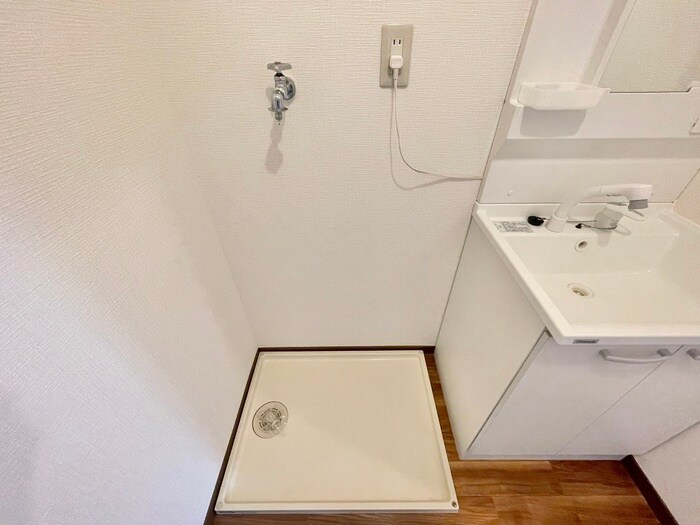 物件内観写真20　(洗濯機置場)