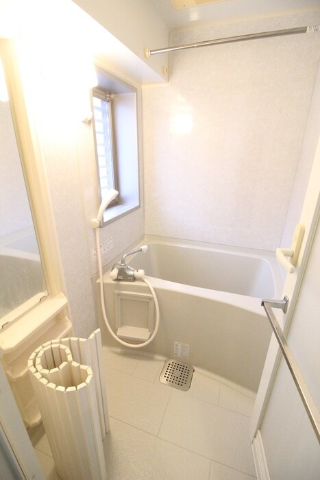 物件内観写真10　(バス／シャワールーム等)
