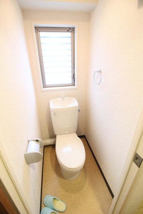 物件内観写真11　(トイレ)