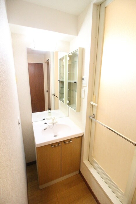 物件内観写真12　(洗面)