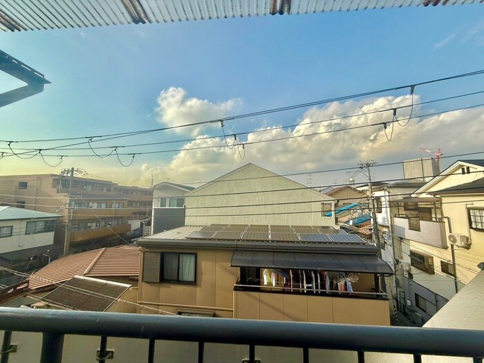 物件内観写真20　(室内からの展望)