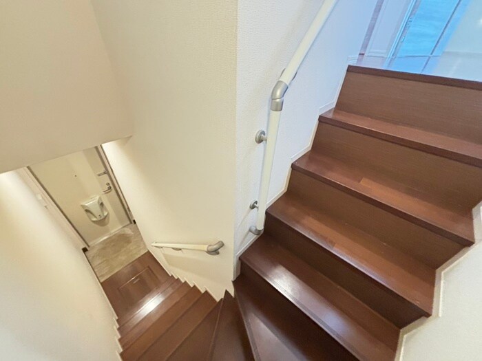 物件内観写真16　(廊下)