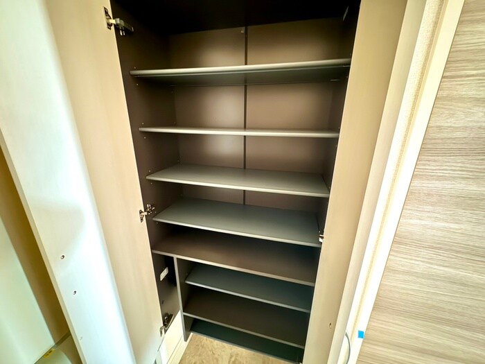 物件内観写真18　(靴箱)