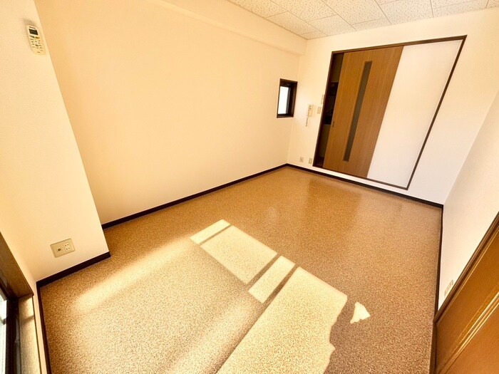 物件内観写真11　(居室)