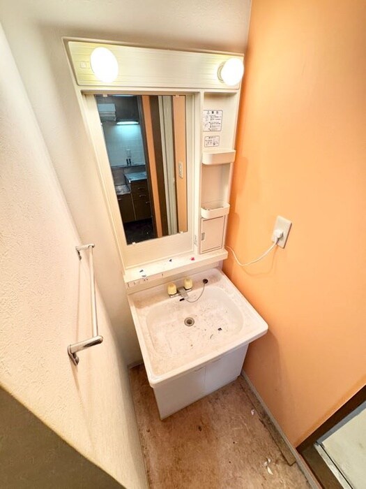 物件内観写真12　(洗面)