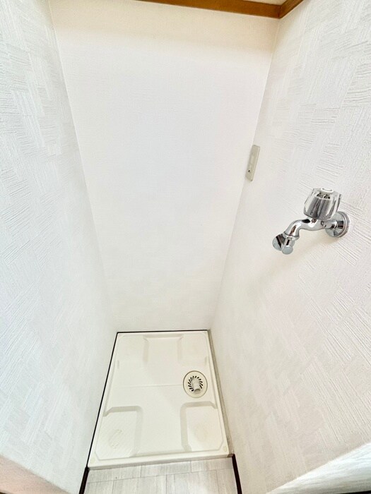 物件内観写真15　(洗濯機置場)