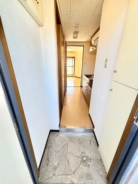 物件内観写真19　(廊下)