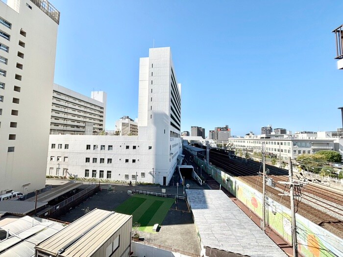 物件内観写真22　(室内からの展望)